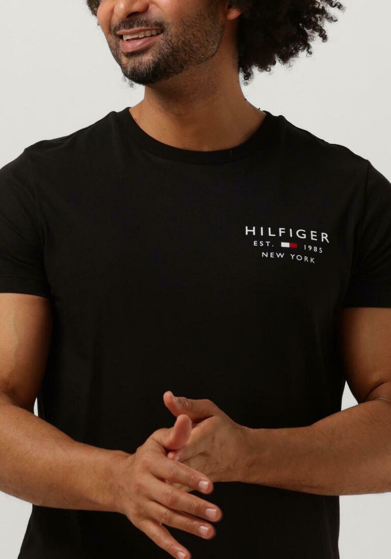 TOMMY HILFIGER zwarte tommy hilfiger t-shirt brand love small logo tee