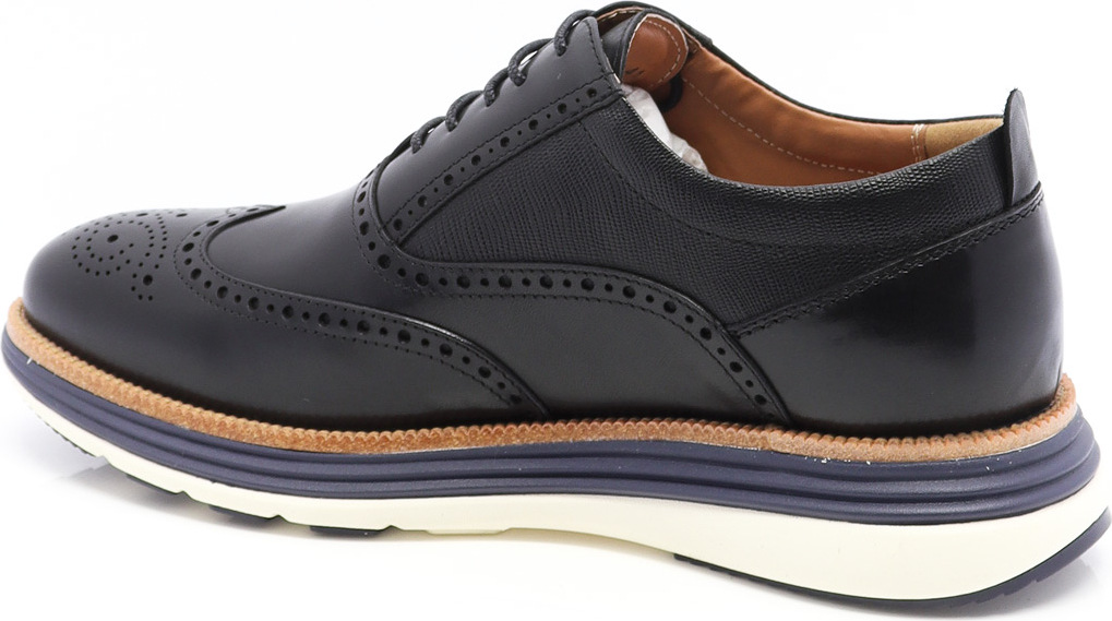 76819 Le Moderniste