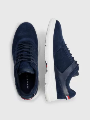 Sapatos híbridos de camurça