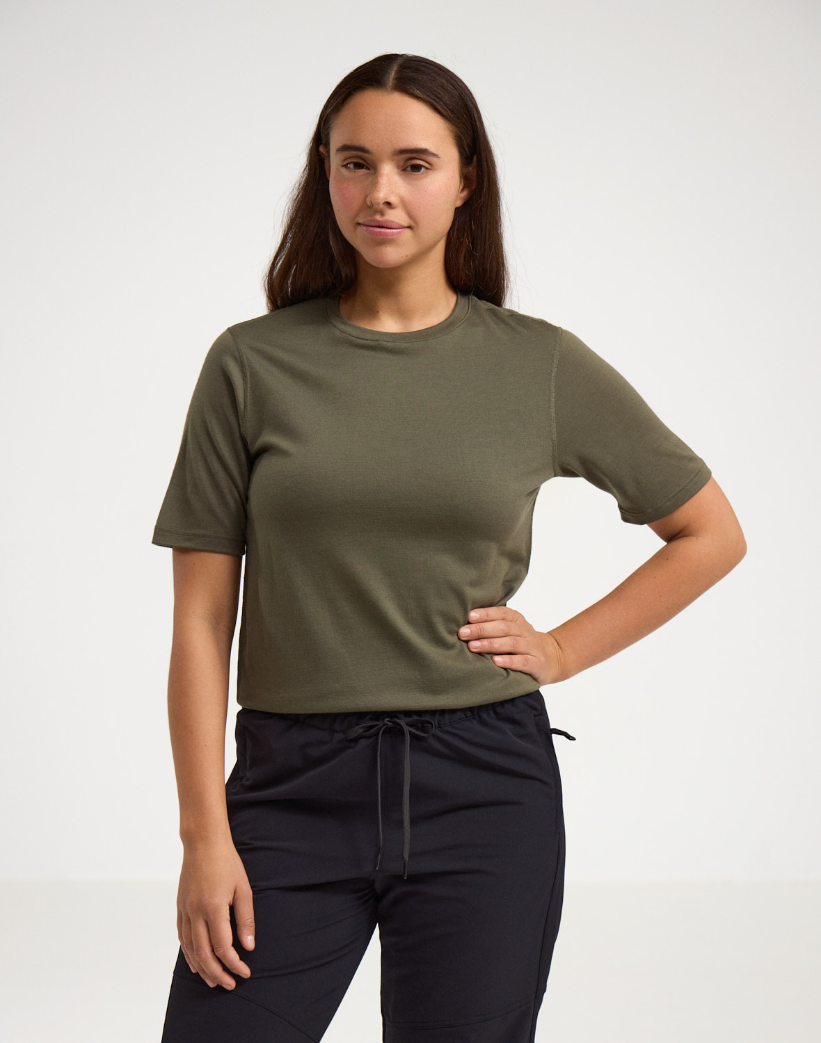 T-shirt van merinowol voor dames in Mos