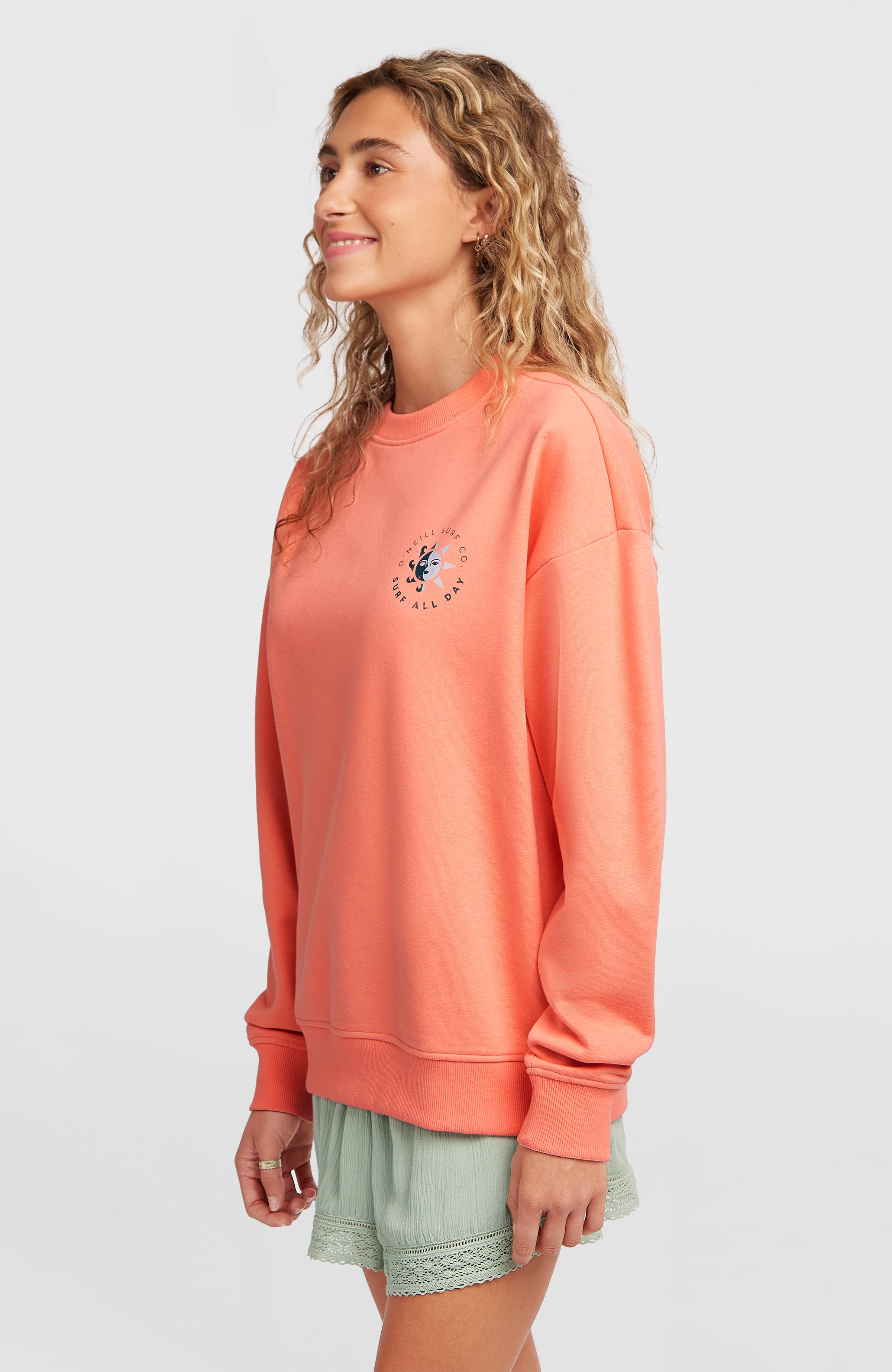 Summer Musthave Crewneck sweater