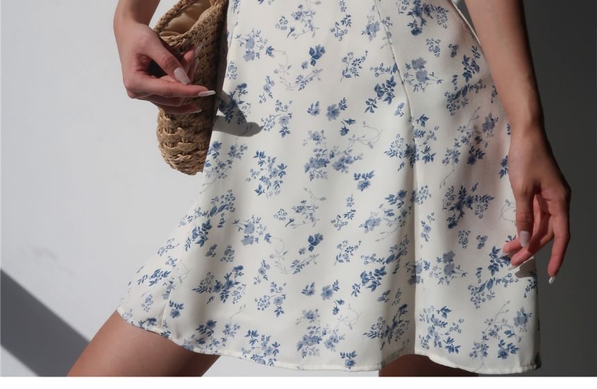 Honmizz - Mini A-lijn jurk met spaghettibandjes en bloemenprint