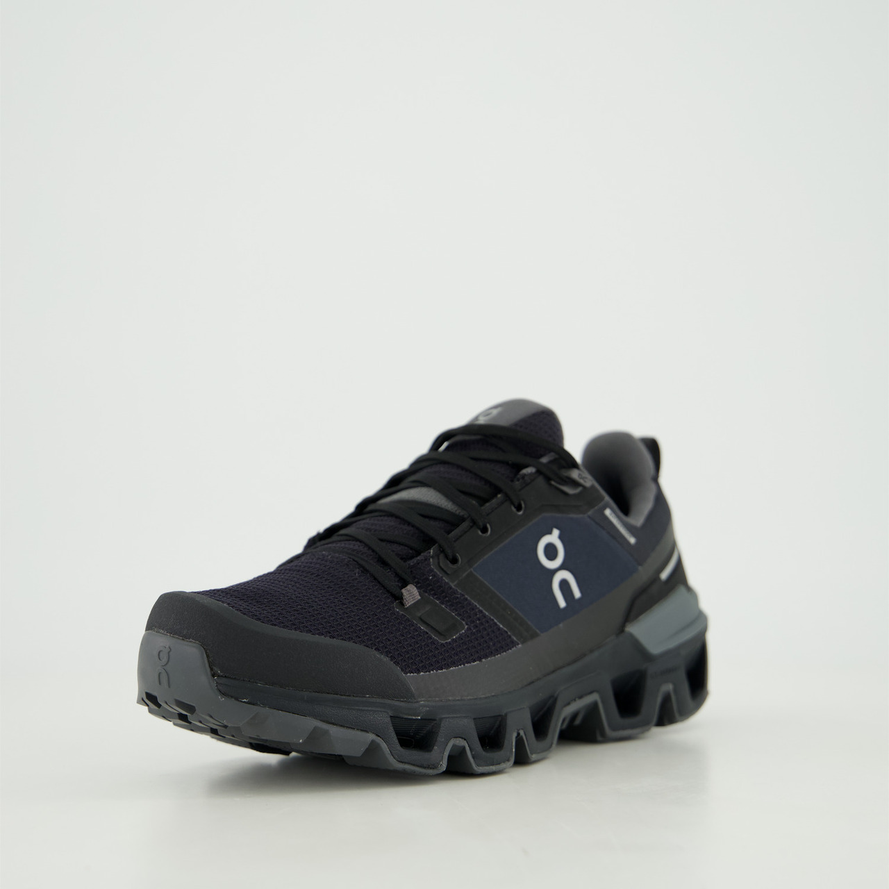 ON CLOUDWANDER WATERPROOF