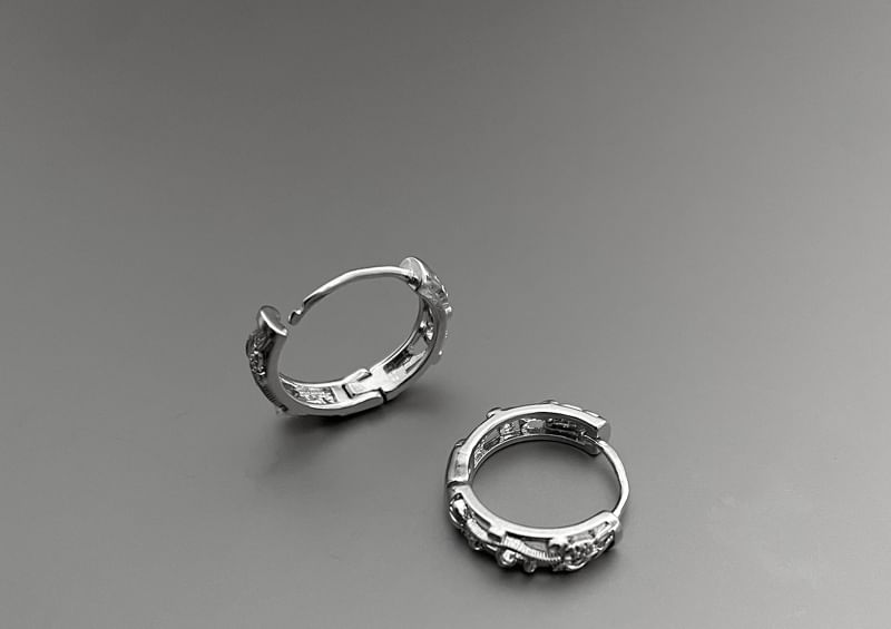 Elnge - Dragon Alloy Huggie Oorbel