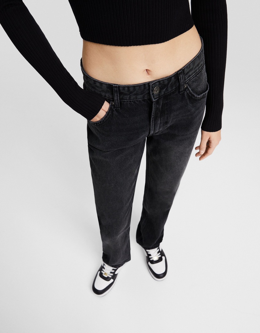 calça jeans de corte reto