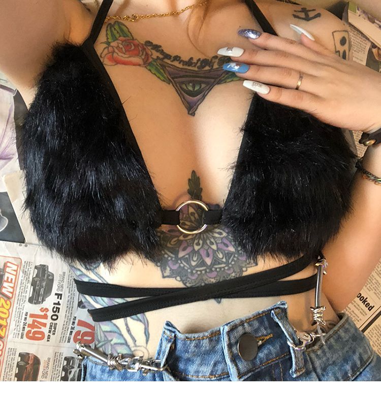Bababy - Fluffy Bralette met gekruiste bandjes