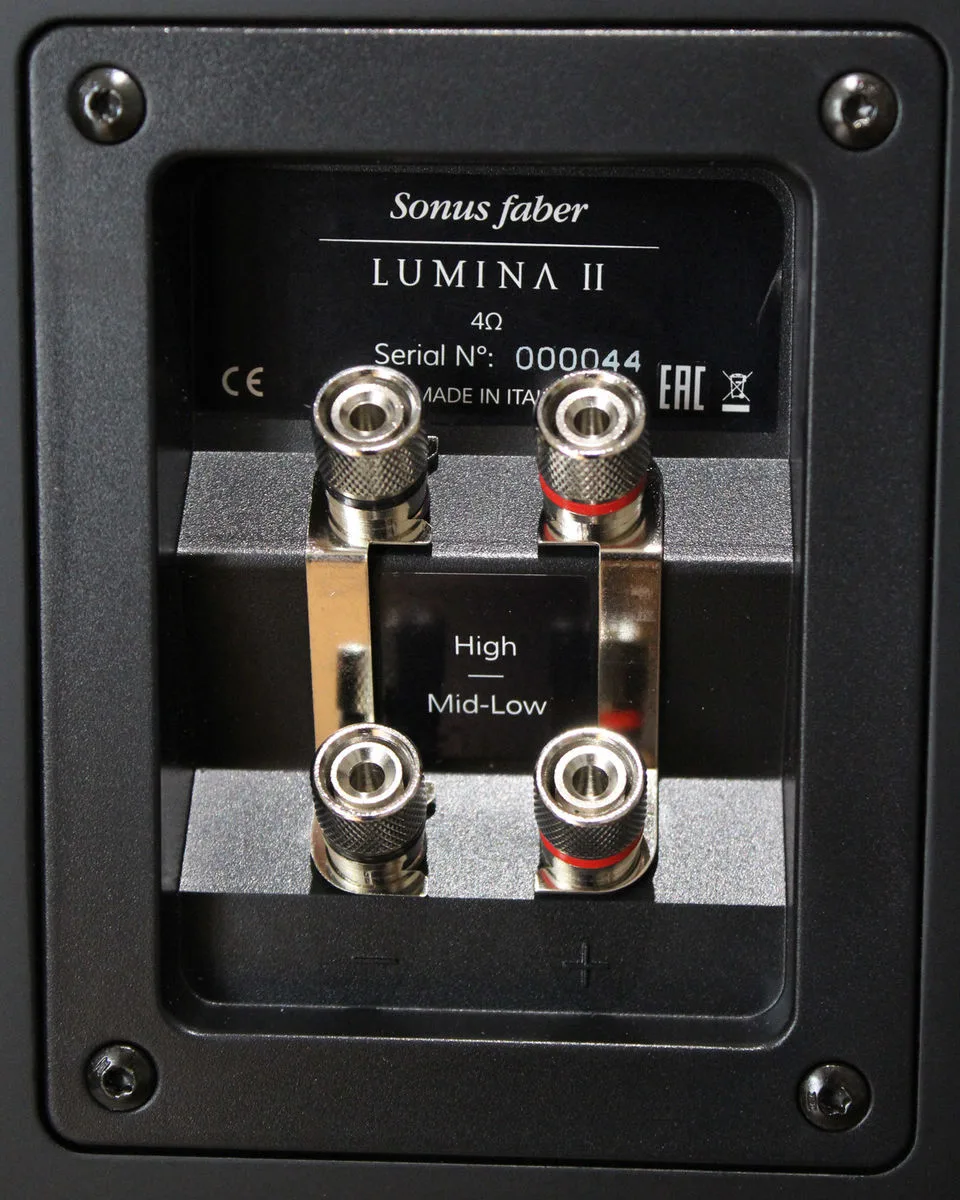 Sonus Faber Lumina II Noyer (la paire) Enceintes bibliothèque