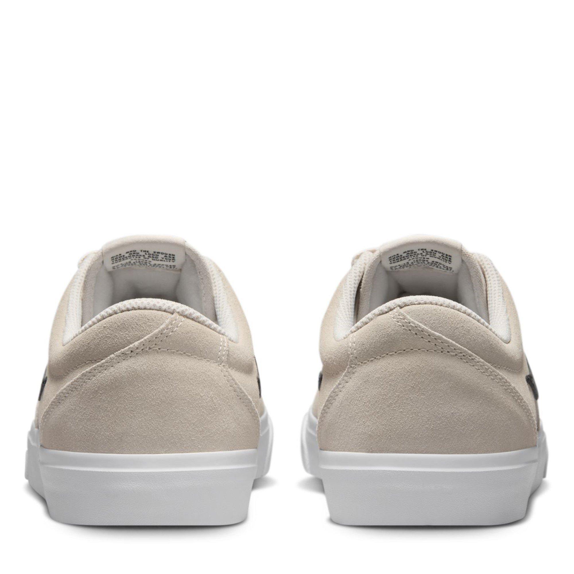Nike Charge Low Trainers Mens