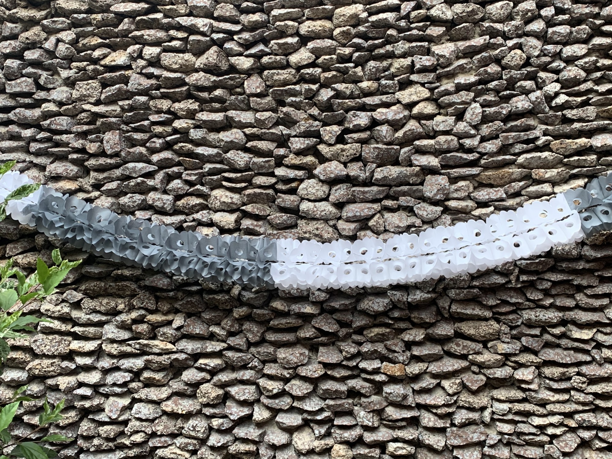 Papier-Girlande 'Schlange', weiß, grau, Ø 23 cm, L 300 cm günstig bestellen