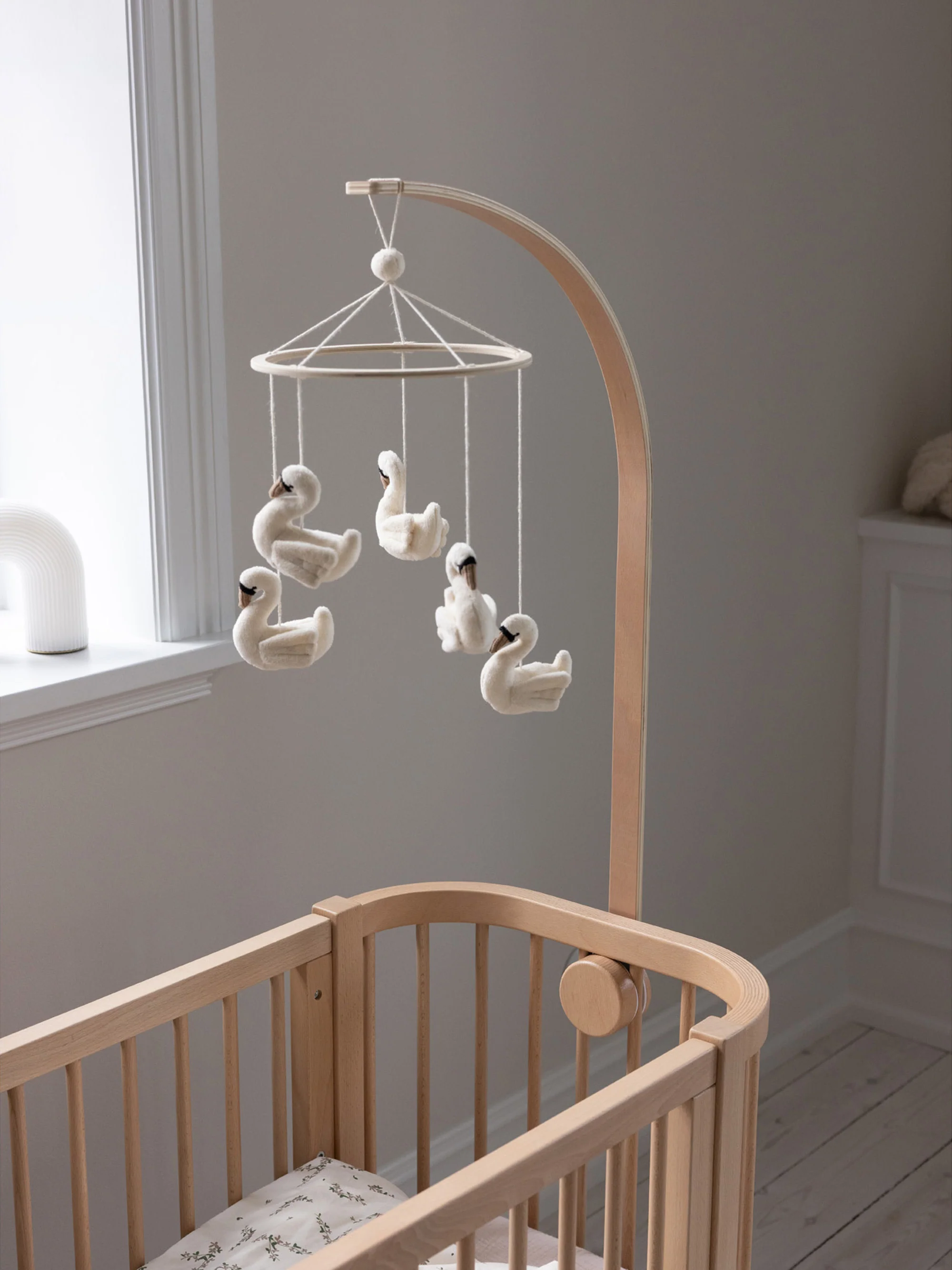 Babybedje Nighty van beukenhout, 91 x H 80 cm
