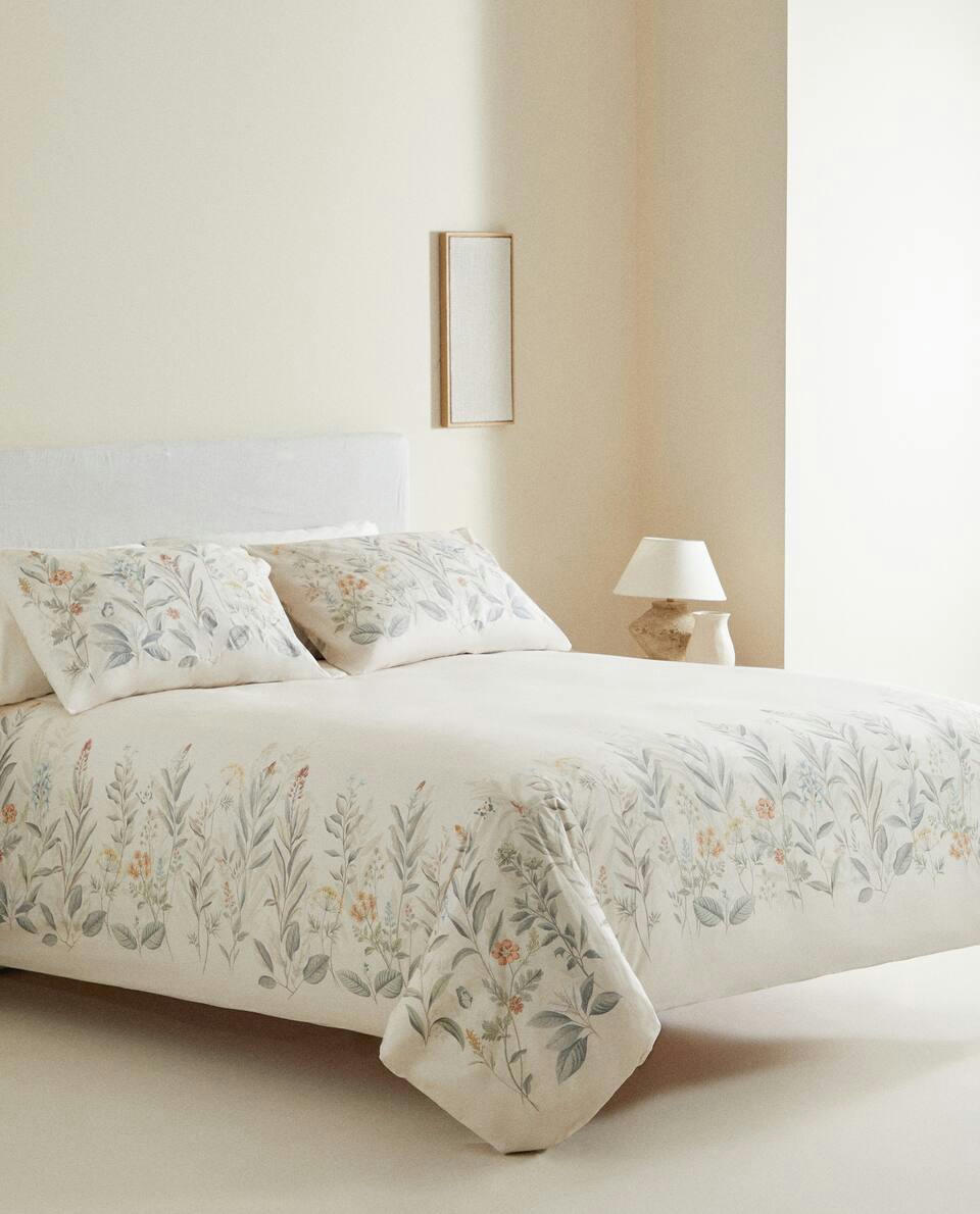 CAPA DE EDREDOM COM ESTAMPA FLORAL