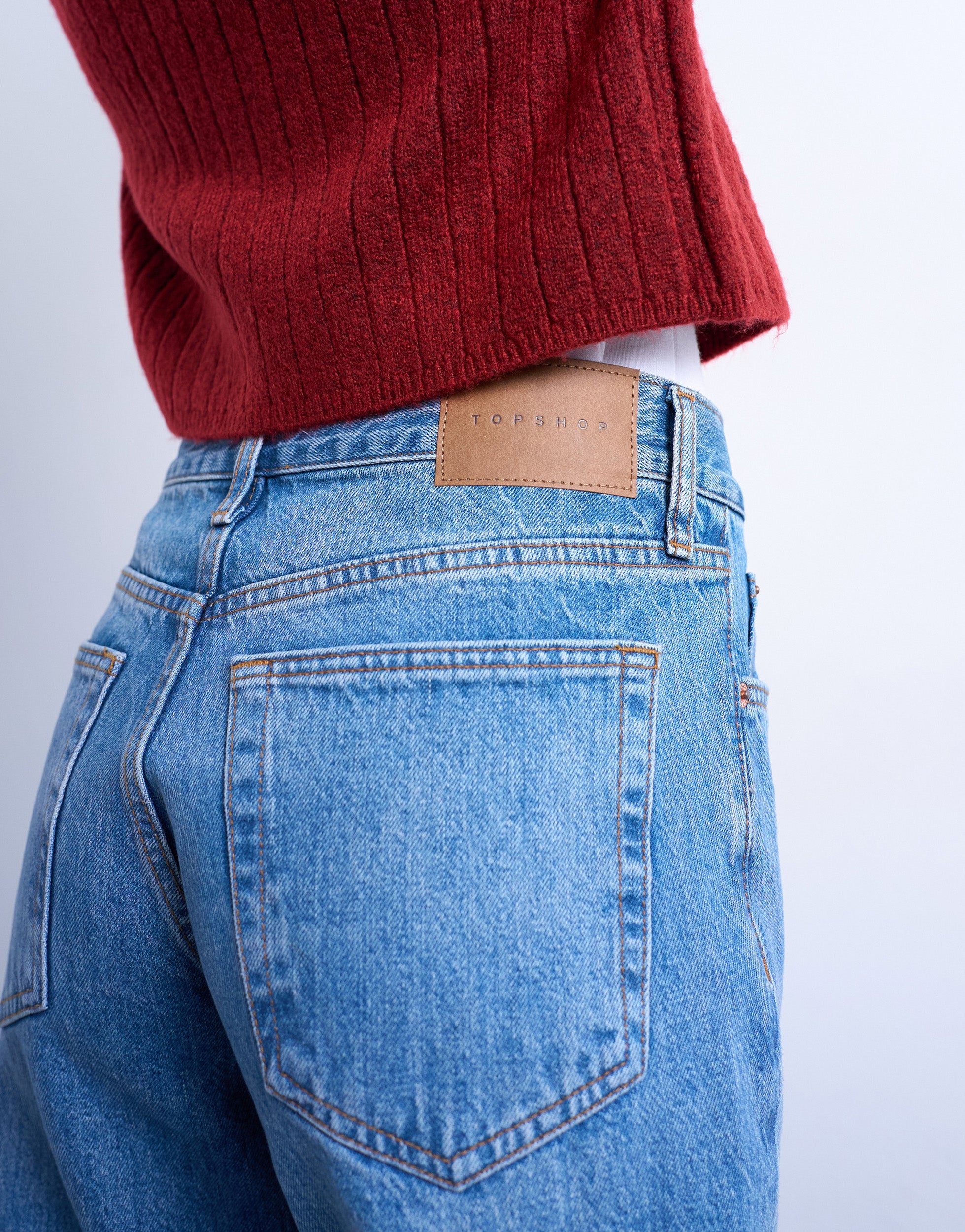 TSRUNWAY Mid rise Straight fit Jeans