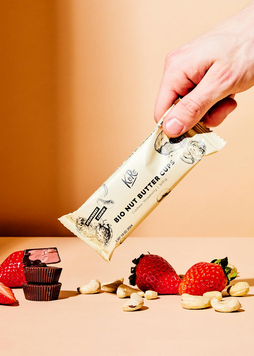 Bio Nut Butter Cups Cashew-Strawberry 3 x 13 g