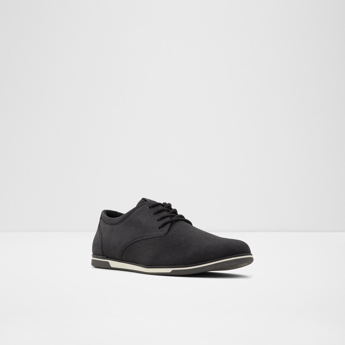 Heron Black Synthetic Embossed Men Sneakers