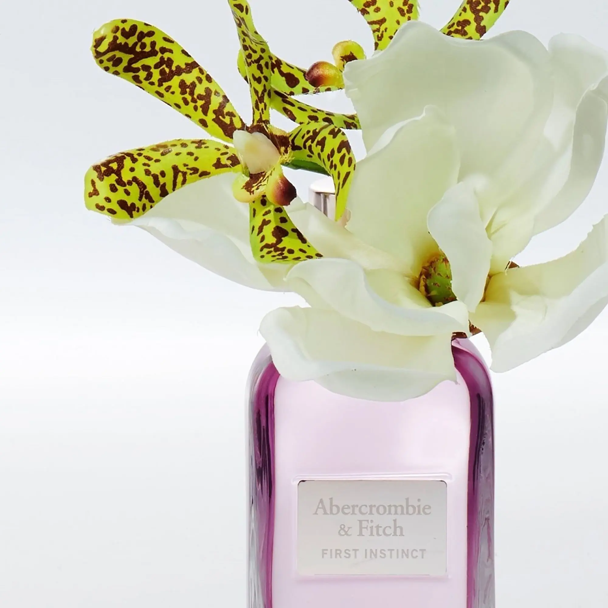 Abercrombie & Fitch - First Instinct Eau de Parfum- Eau de parfum