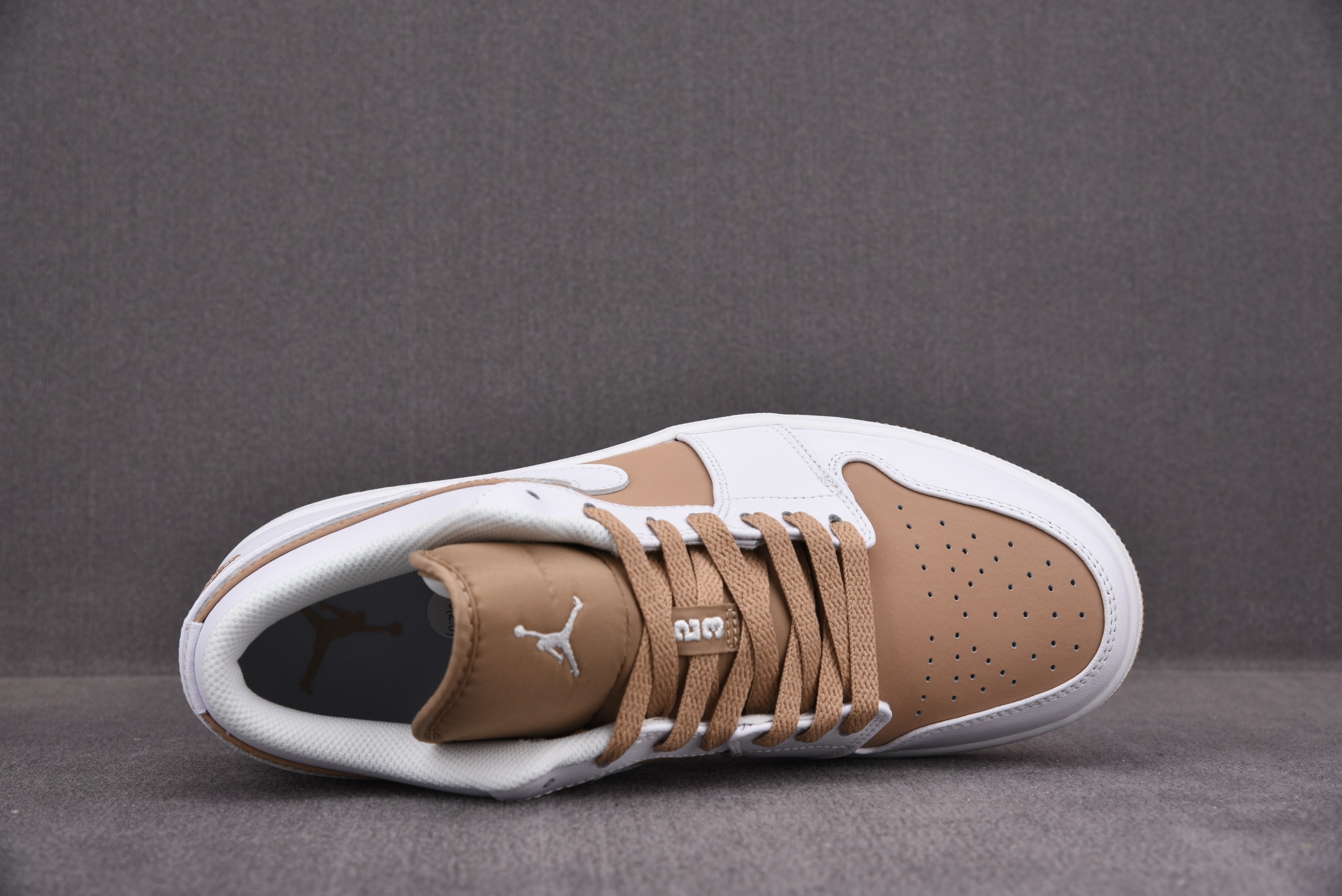 Jordan 1 Low Hemp White