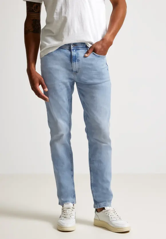 Regular Fit Jeans - blue heavy bleached wash
