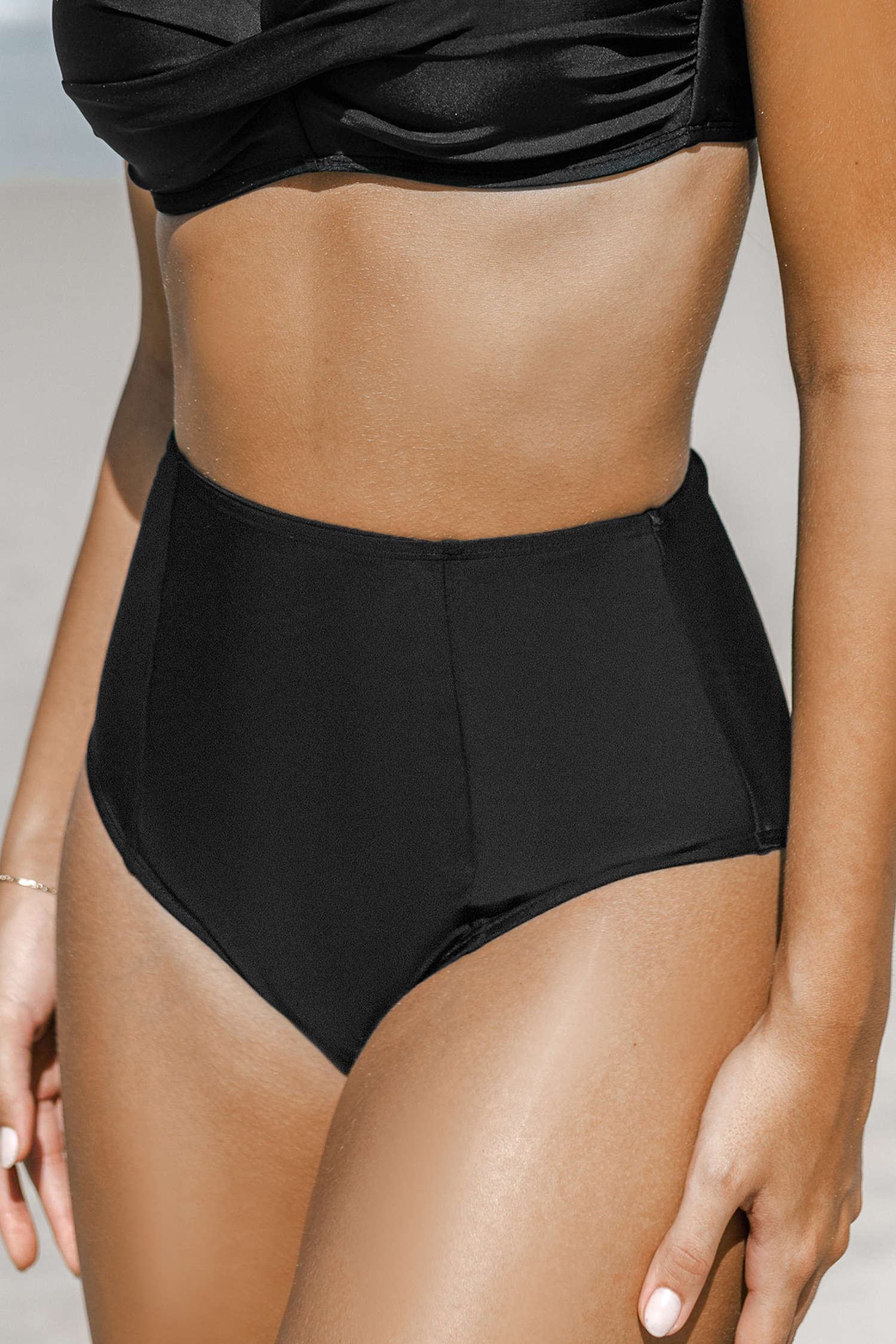 Bas de bikini taille haute à couverture complète rétro noir
