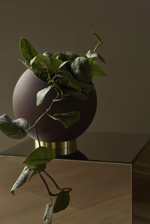 AYTM Globe bloempot Ø17 zwart