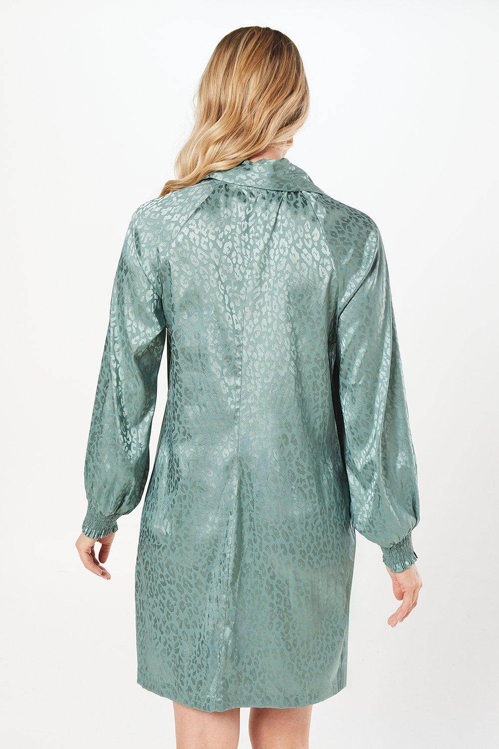 Wallis Robe Droite en Satin Jacquard à Nœud Lavallière
