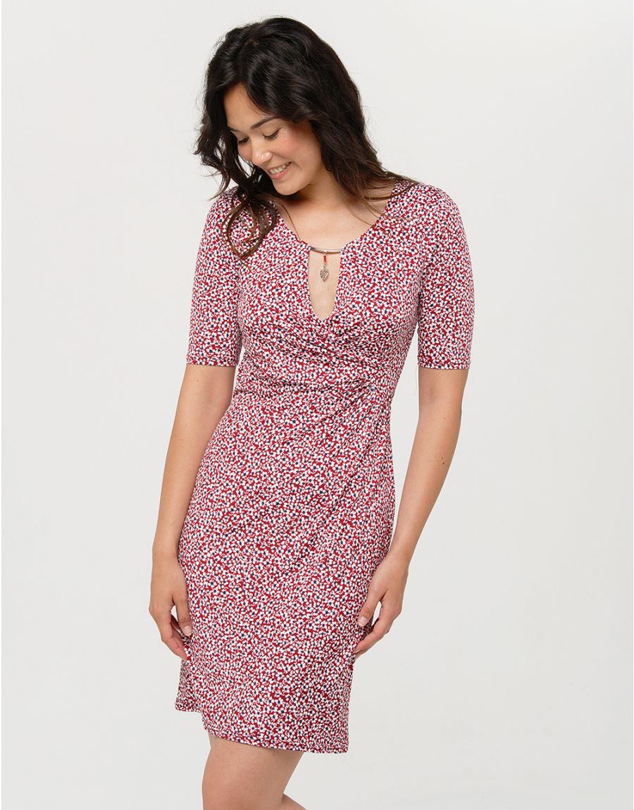 Robe rouge drapée fleurie