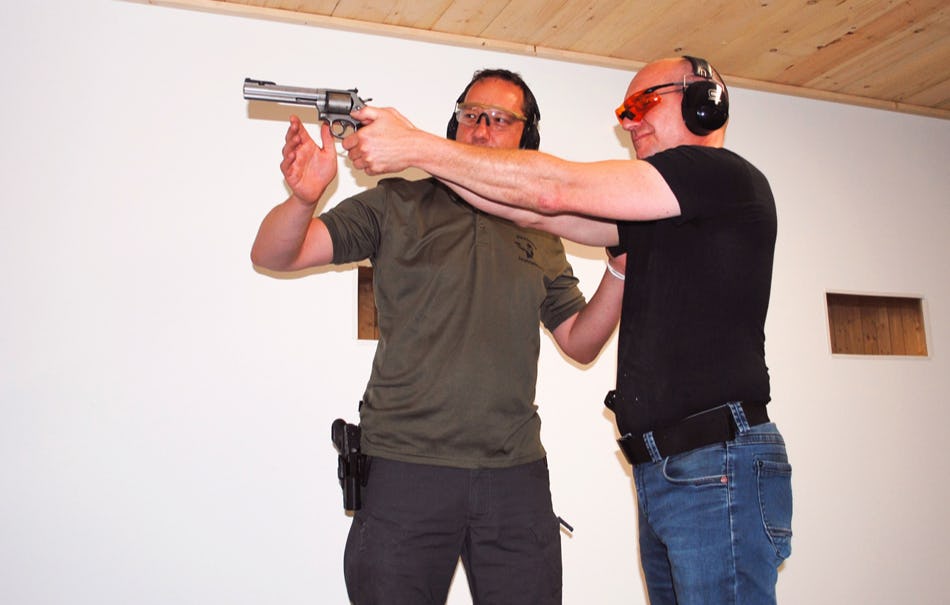 Schießtraining in Bocholt mit Großkaliber und Kurzwaffen