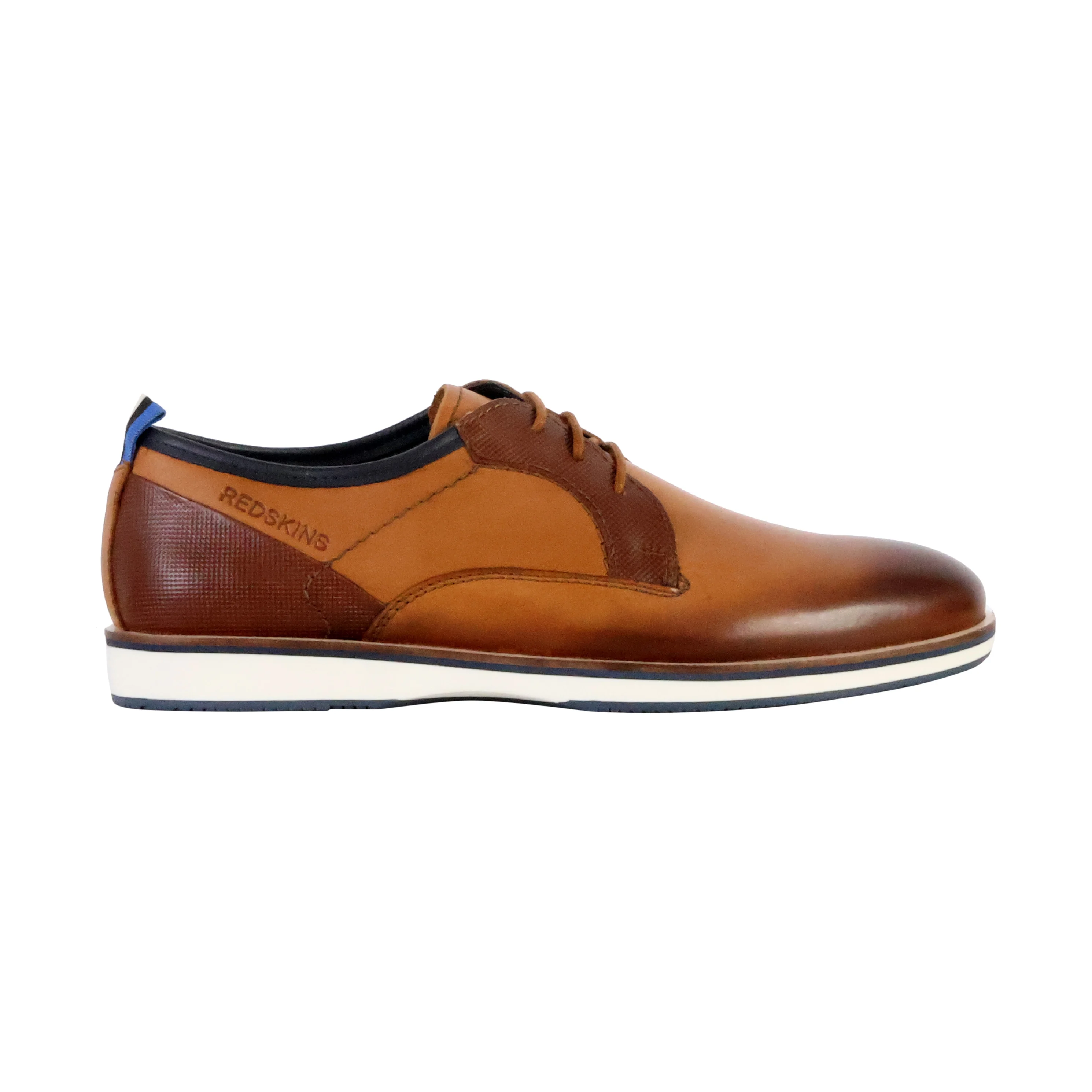 Derbie cuirpyramidal | Marron