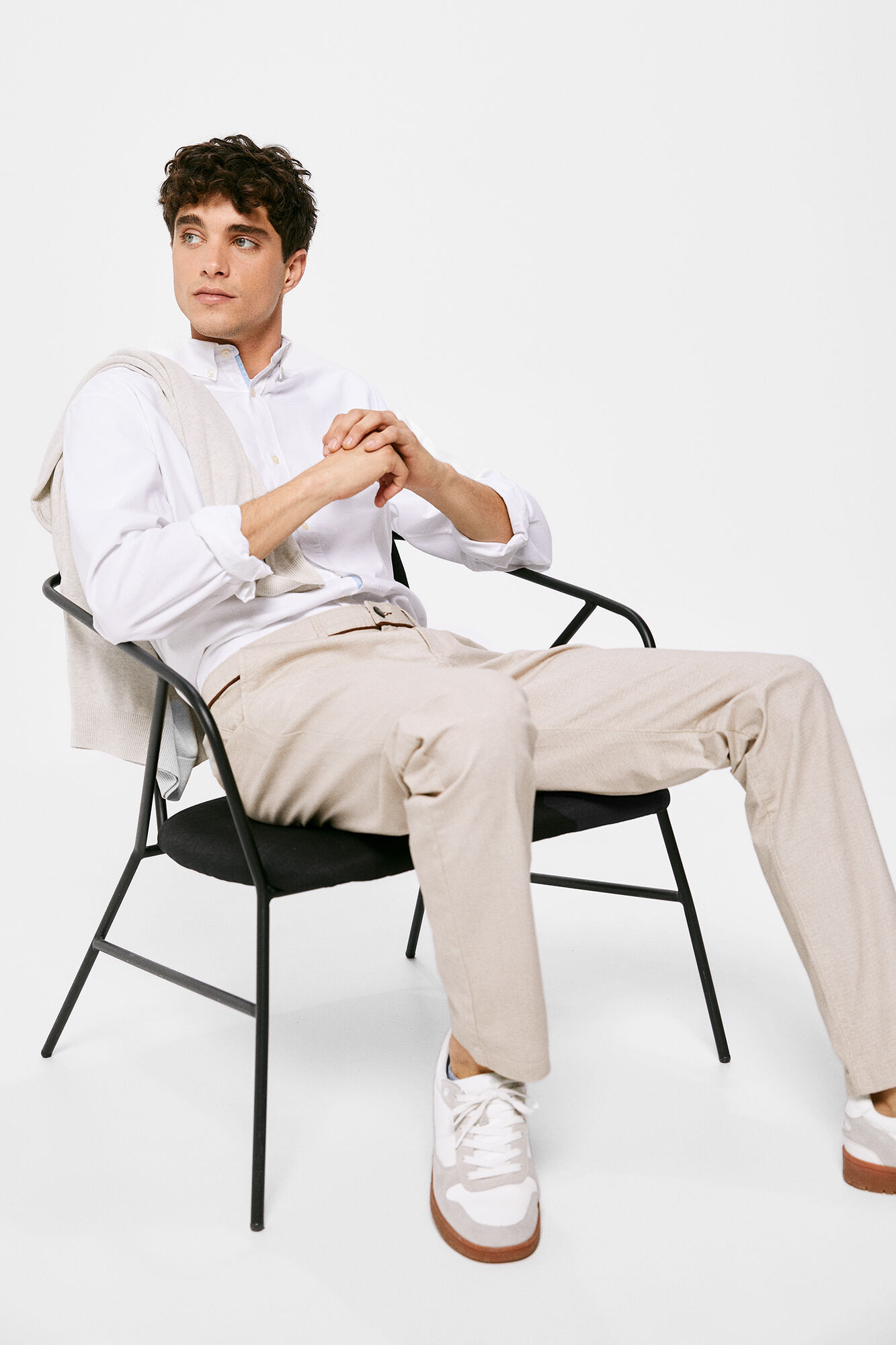Microestampa Chino - impressa em fundo branco