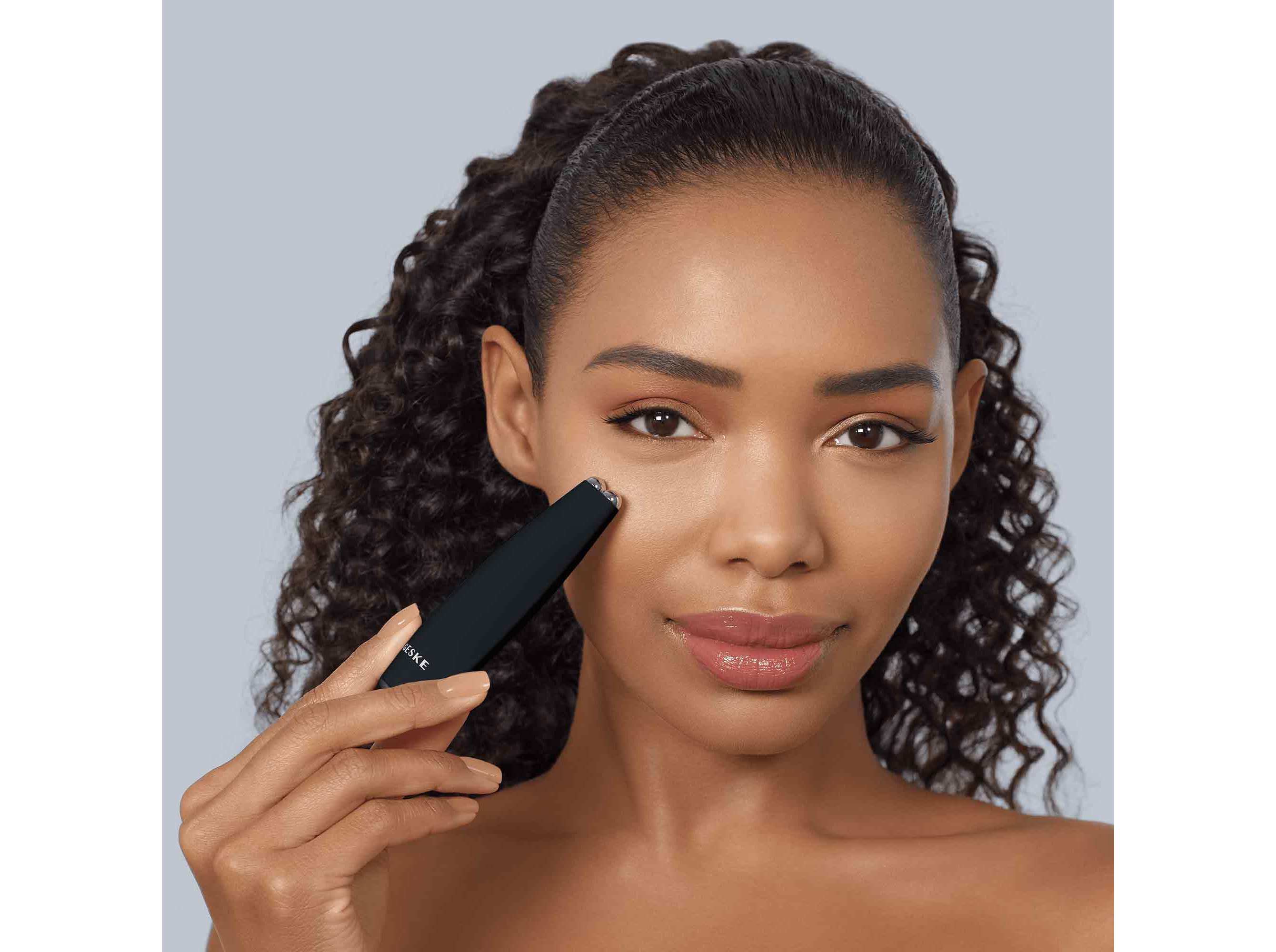 FACE-LIFT PEN GESKE 6EM1 PRETA