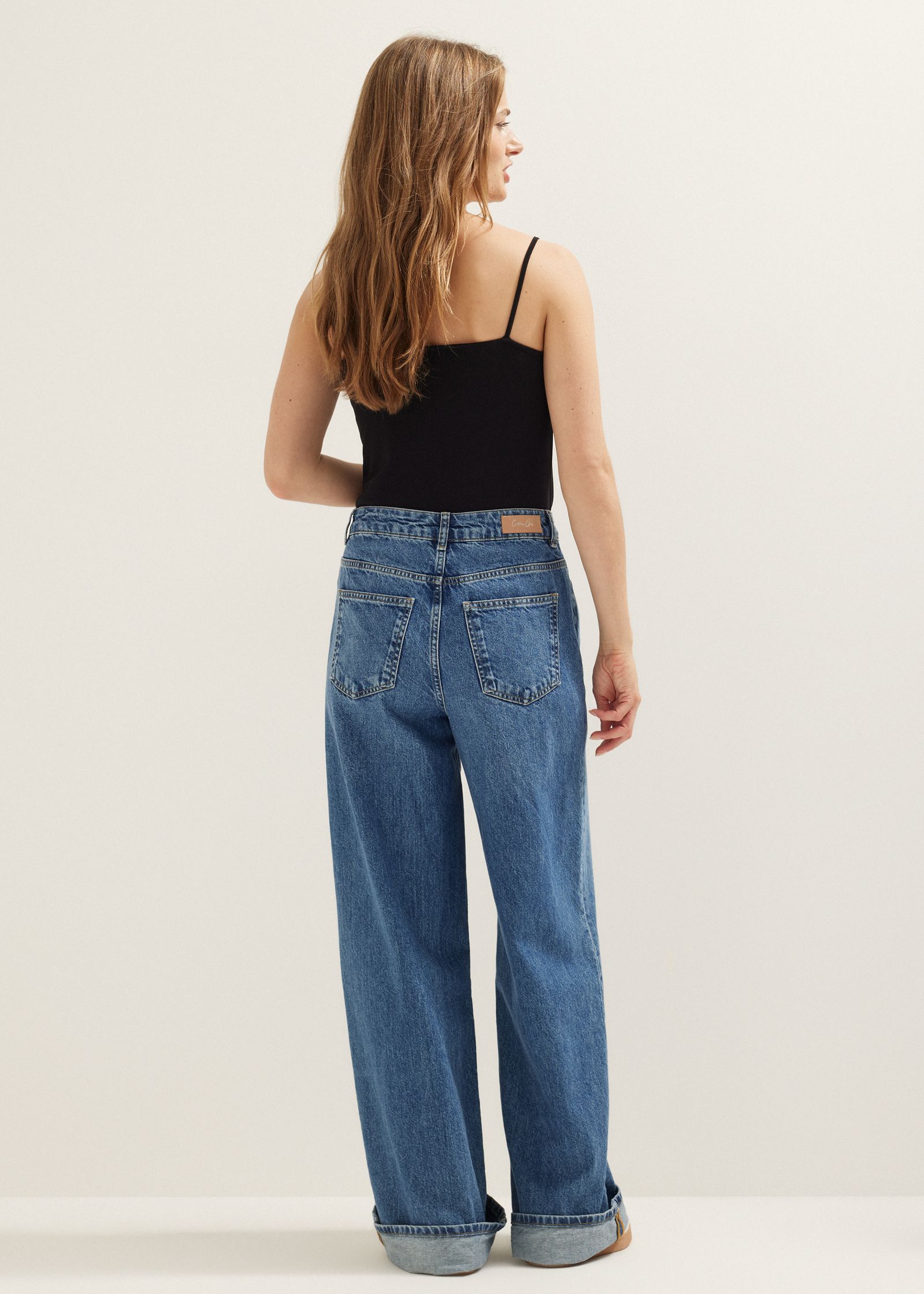 Basic singlet met kant