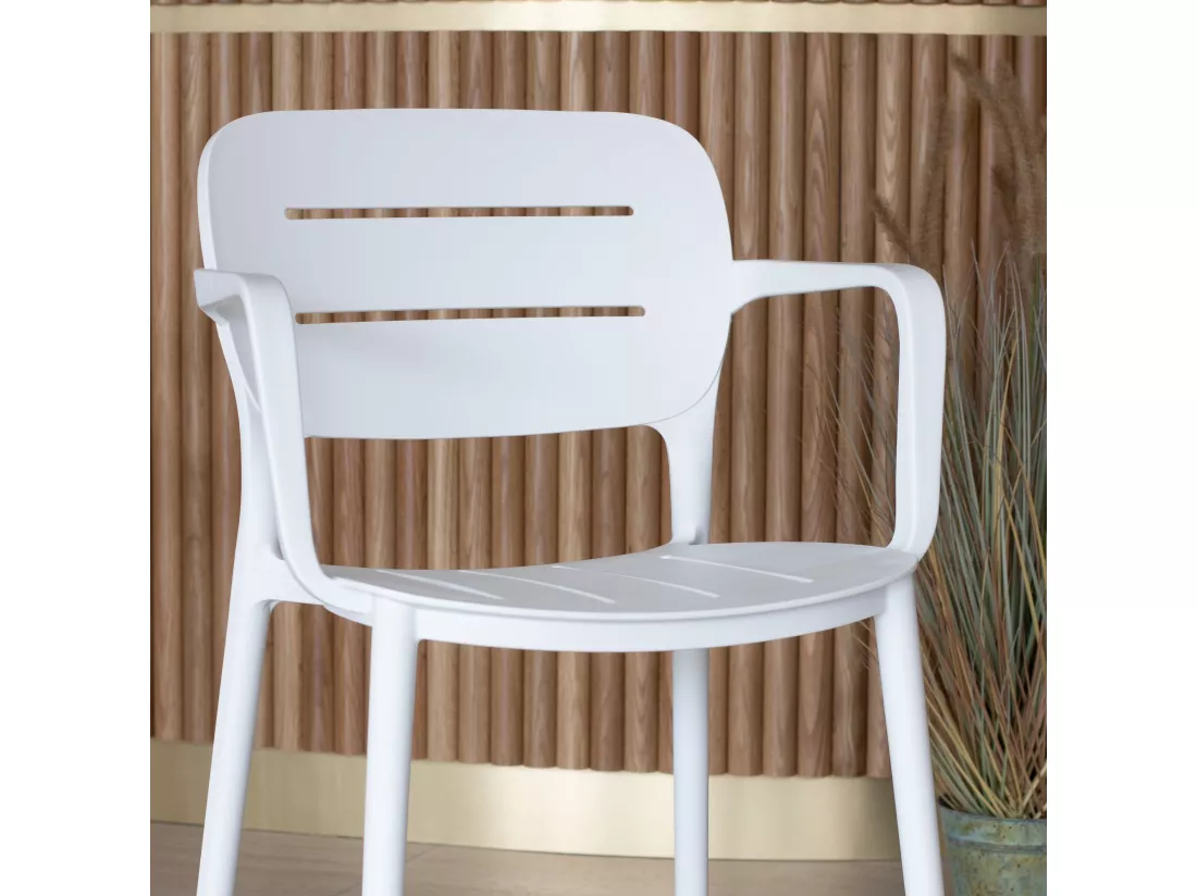 Now's Home - Lot De 4 Fauteuils De Table Blanc Exterieur En Polypropylene