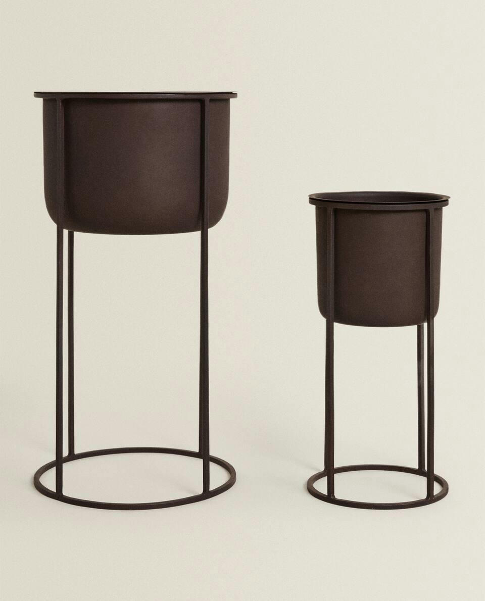 VASO DE FLORES METÁLICO