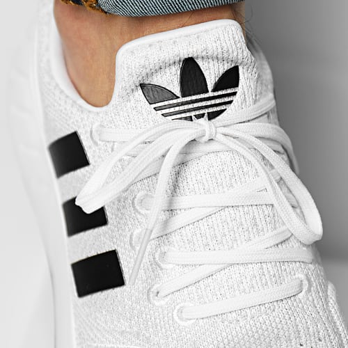 Baskets Swift Run 22 GY3047 Cloud White Core Black Grey One