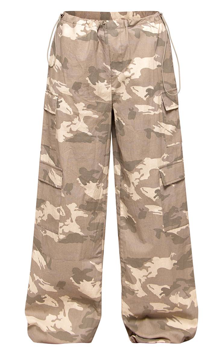 Gris Pantalon Cargo Camouflage À Taille Élastiquée Avec Détail Contrastant