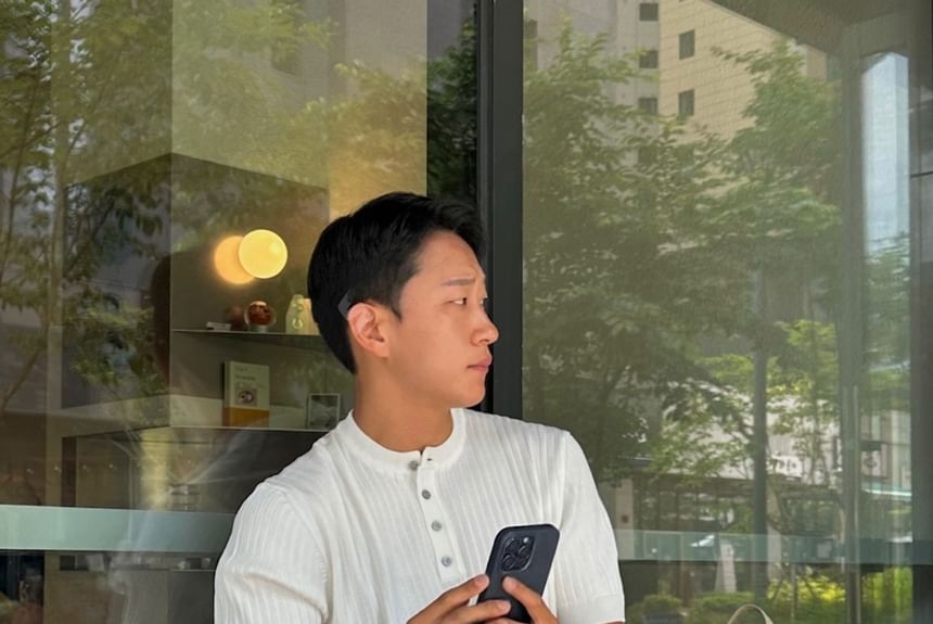 SeoulPop - Effen gebreide top met korte mouwen