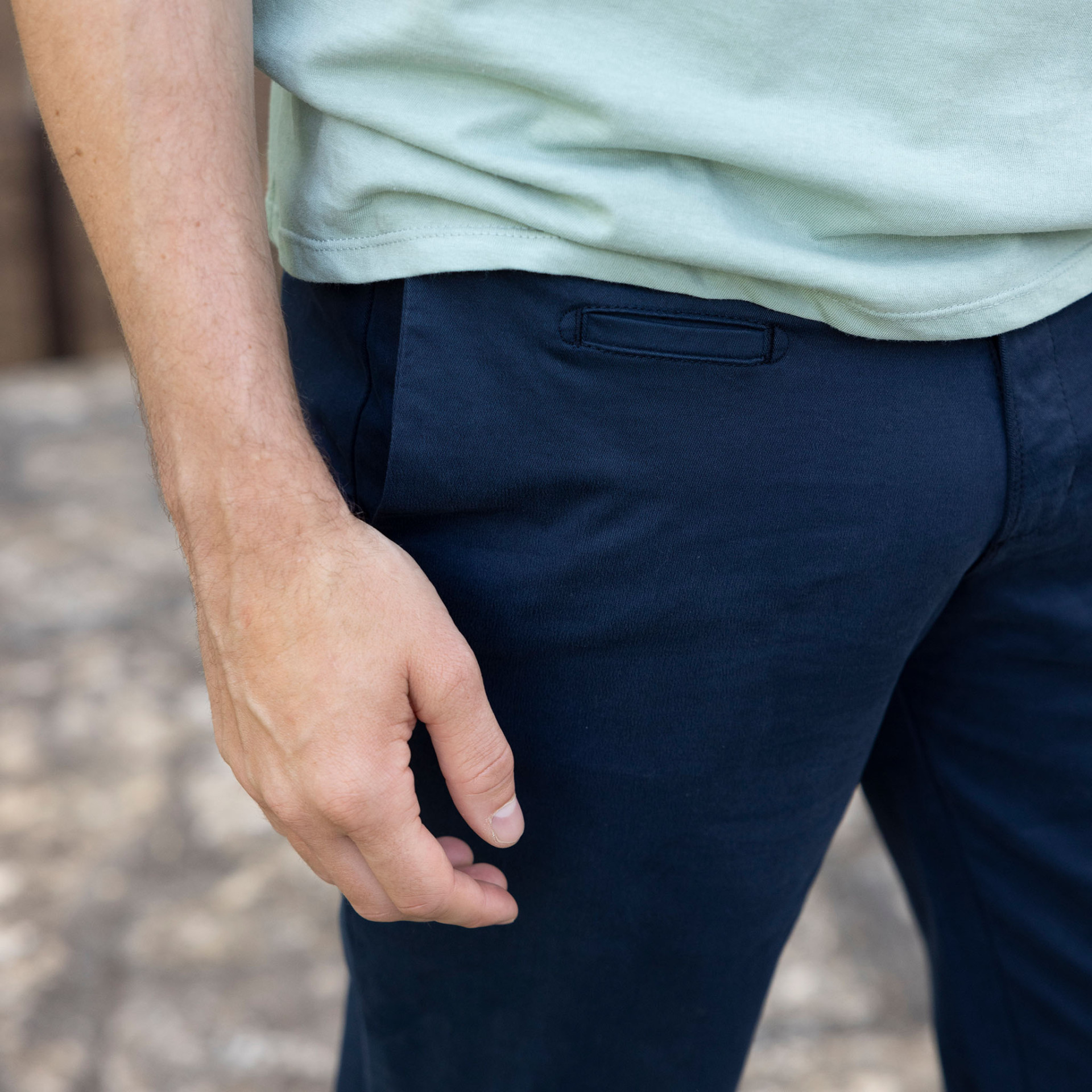 Chino bleu marine coupe ajustée coton bio et coton recyclé - modèle Brix