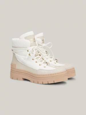 Botas de cano alto com cadarço e monograma TH