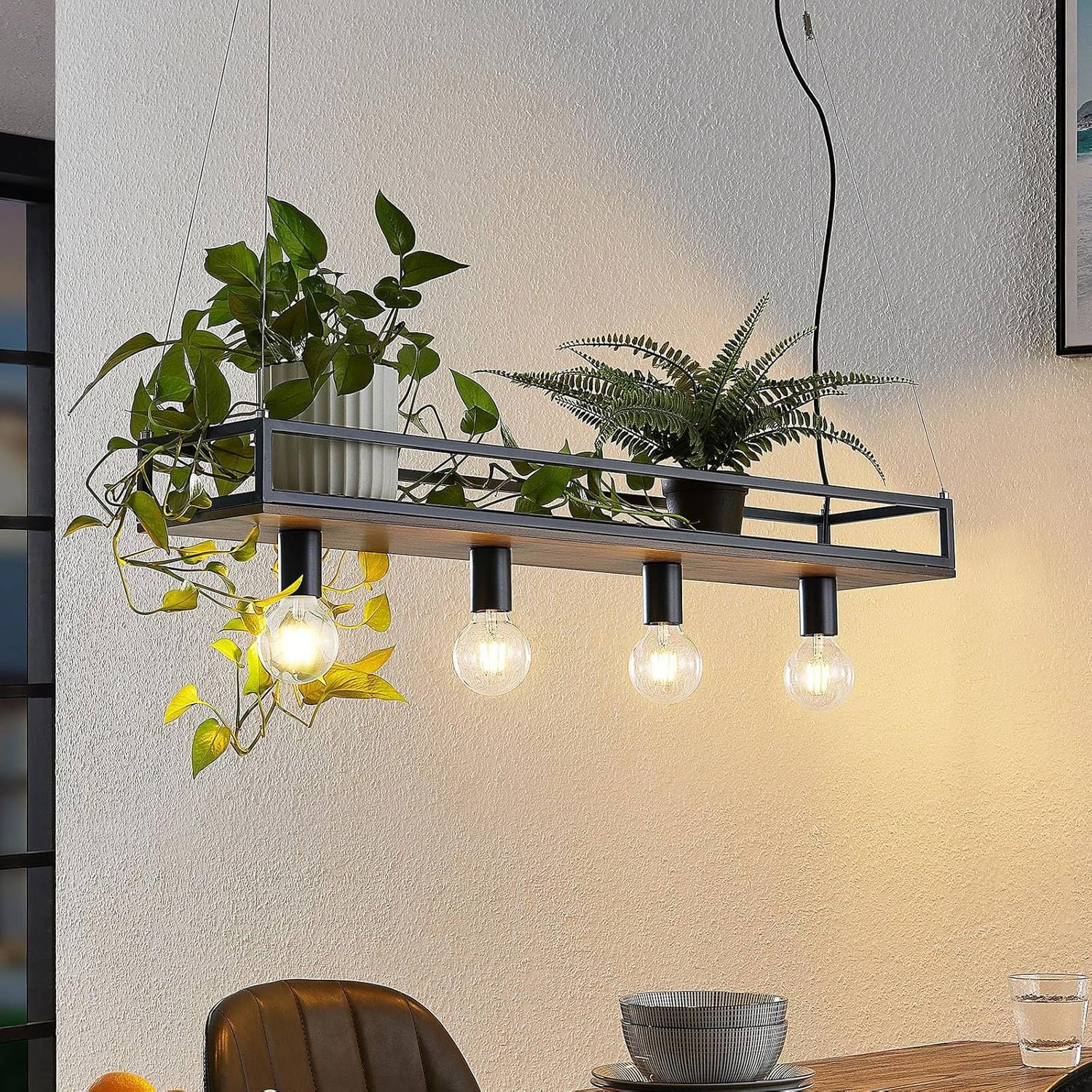 Lindby Pendelleuchte Kirista (Retro, Vintage Antik) in Schwarz aus Metall (4 flammig E27) - Deckenlampe Esstischlampe Hängelampe Hängeleuchte Wohnzimmerleuchte
