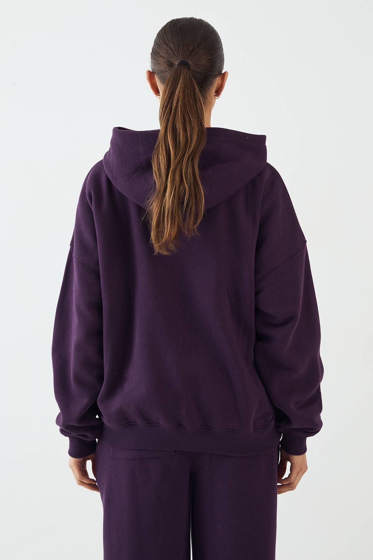 Sweat à Casynthétiqueche Oversize DSGN Studio avec Appliqué Éponge
