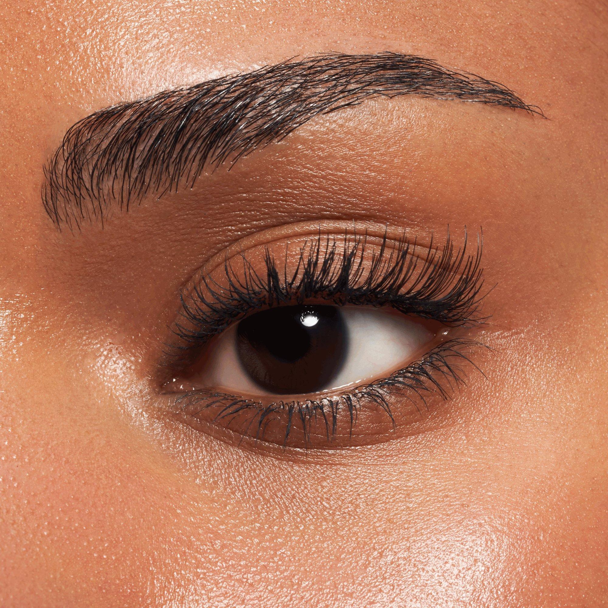 LASHES TO IMPRESS