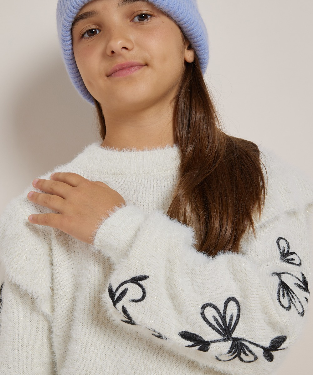 trui met mouw embroidery