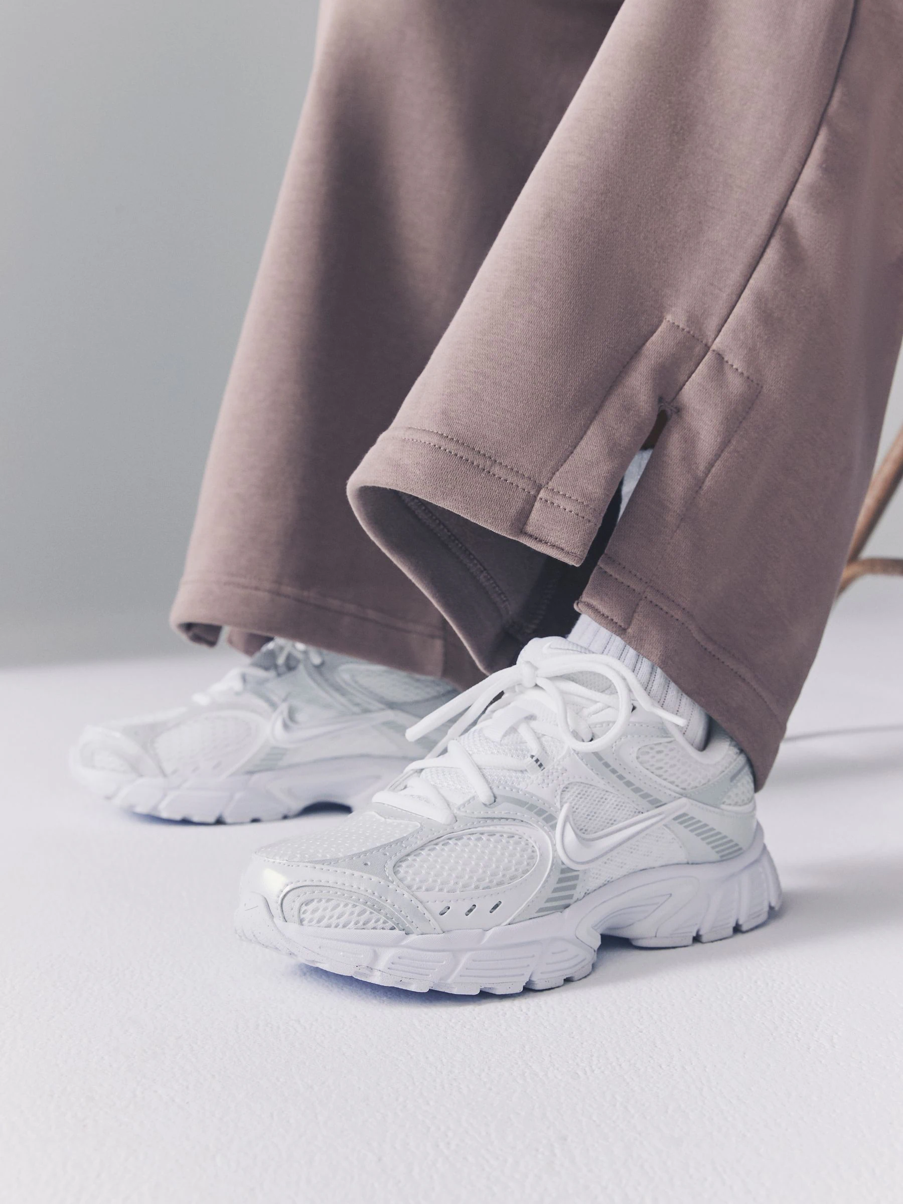 Wit - Nike Vomero V5 hardloopsneakers