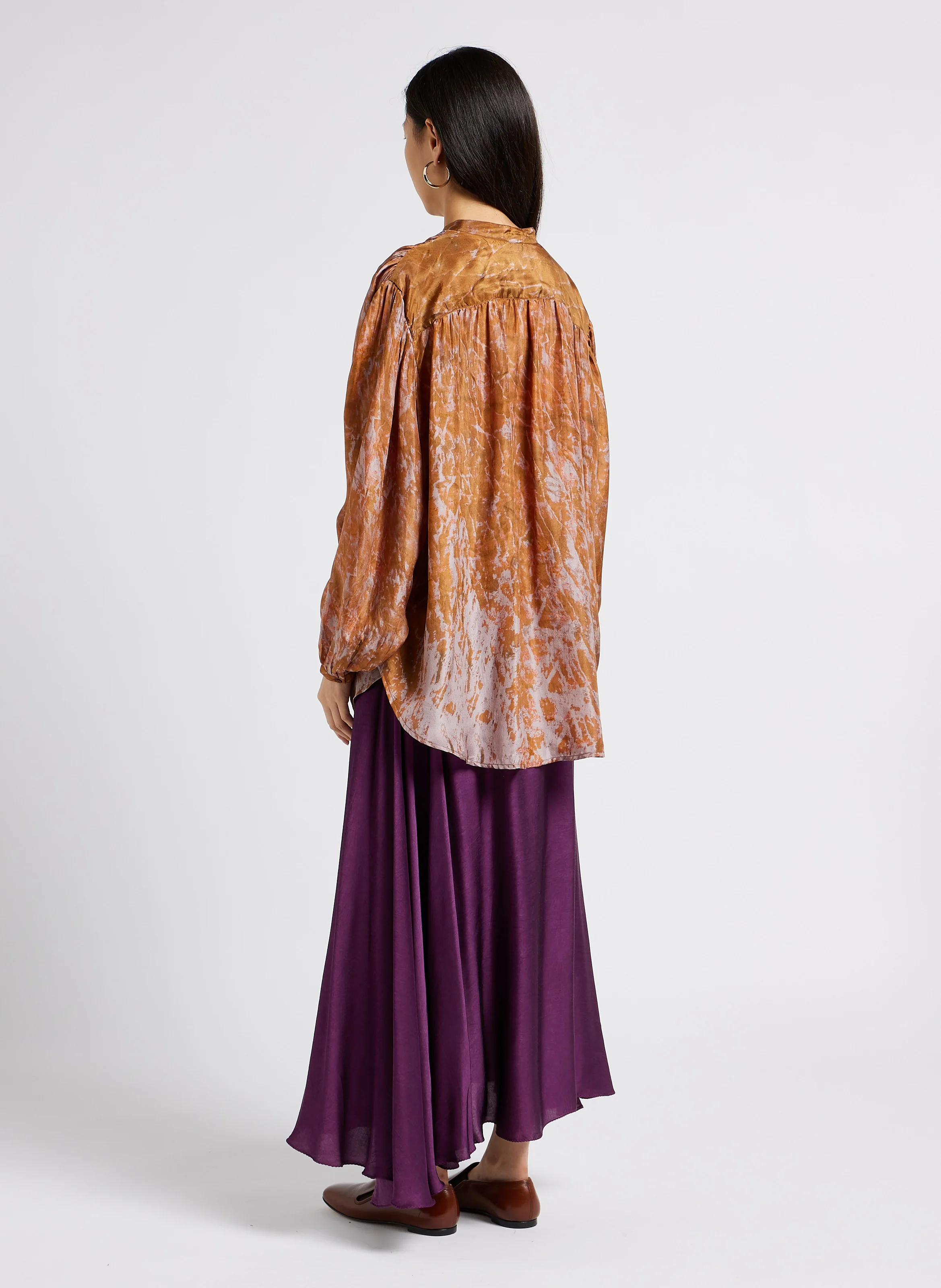 SELENITE - Chemise col mao en soie imprimée | Orange