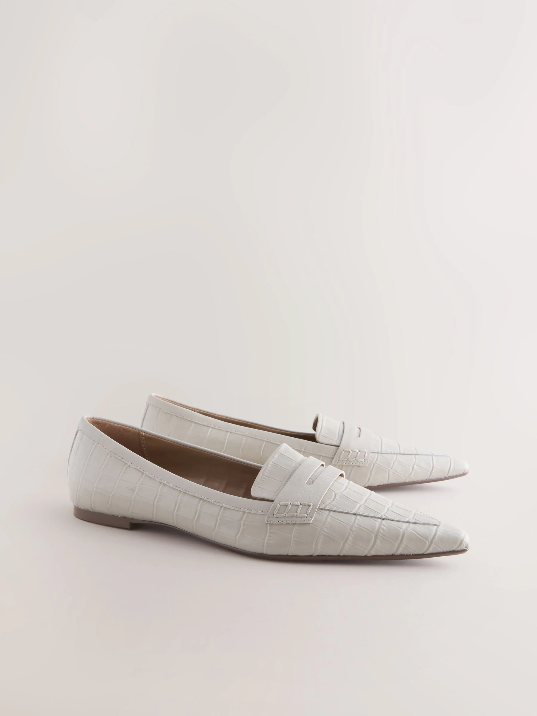 Grey Croc Embossed - Forever Comfort® Premium Leather Pointed Toe Loafers