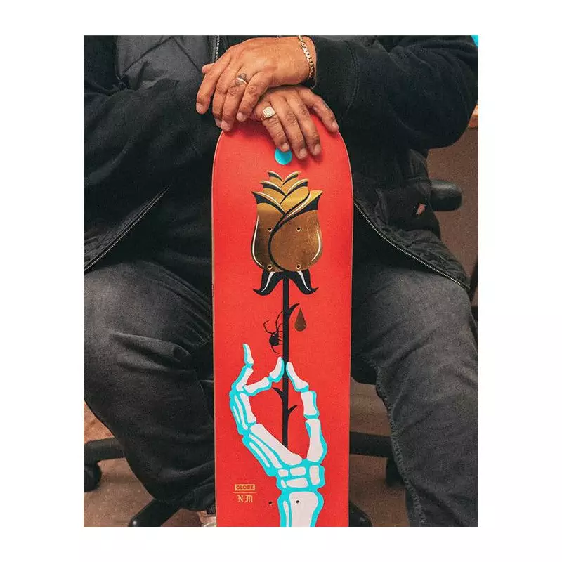 Skate GLOBE G2 Never Made La Vie en Rose Above 8.0