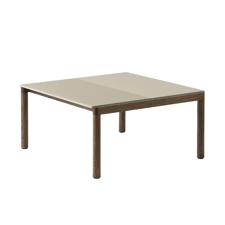 Muuto - Couple Couchtisch, 84 x 80 cm, 1 Plain 1 Wavy, Eiche dunkel geölt / sand