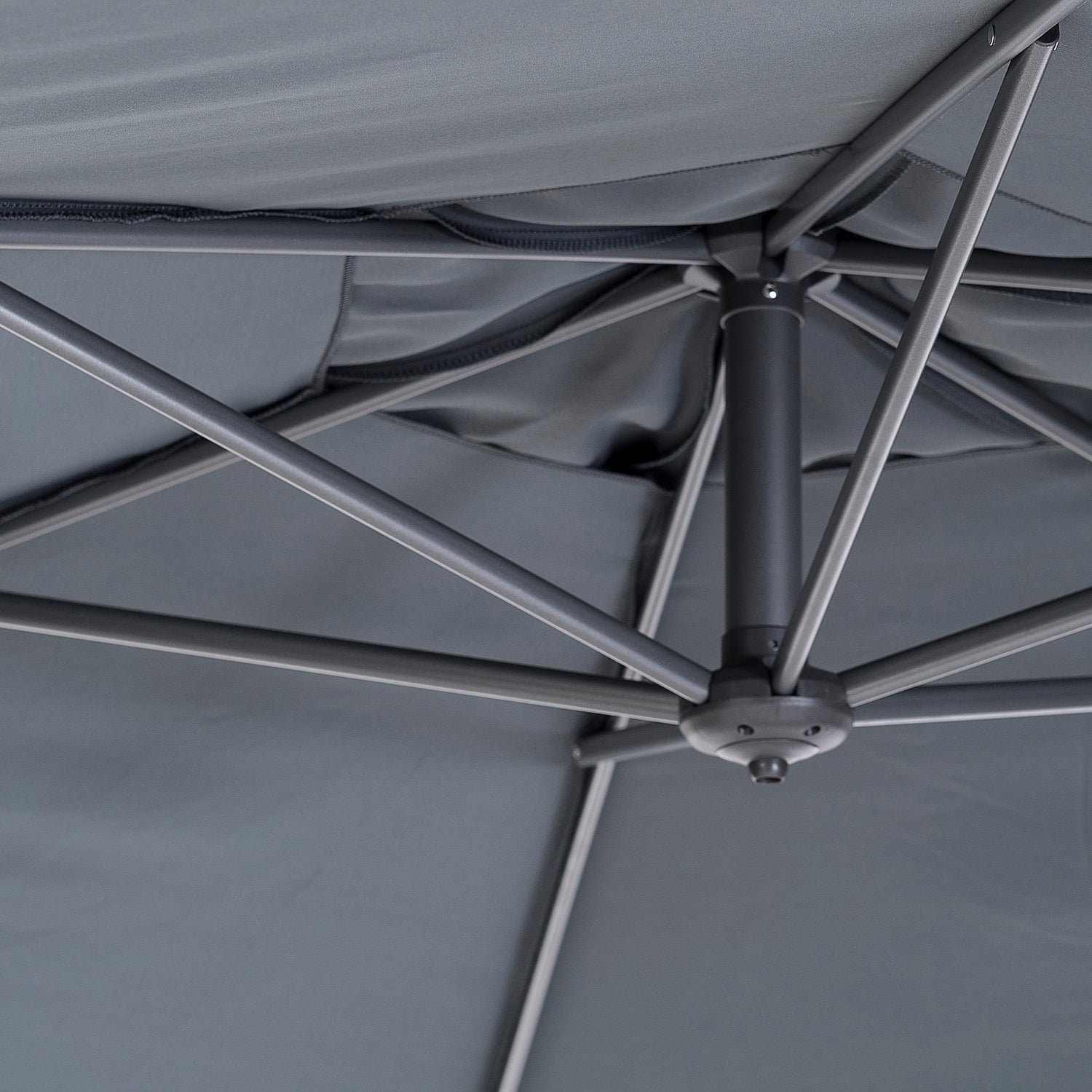 Intratuin zweefparasol Milano grijs 80+UV D 300 cm