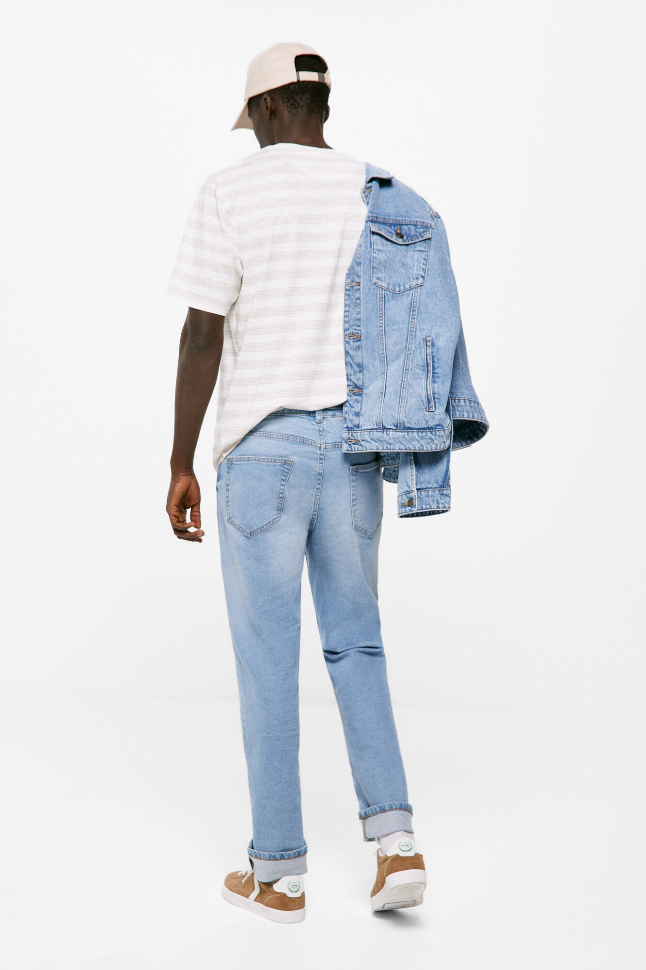 jeans de lavagem clara padrão