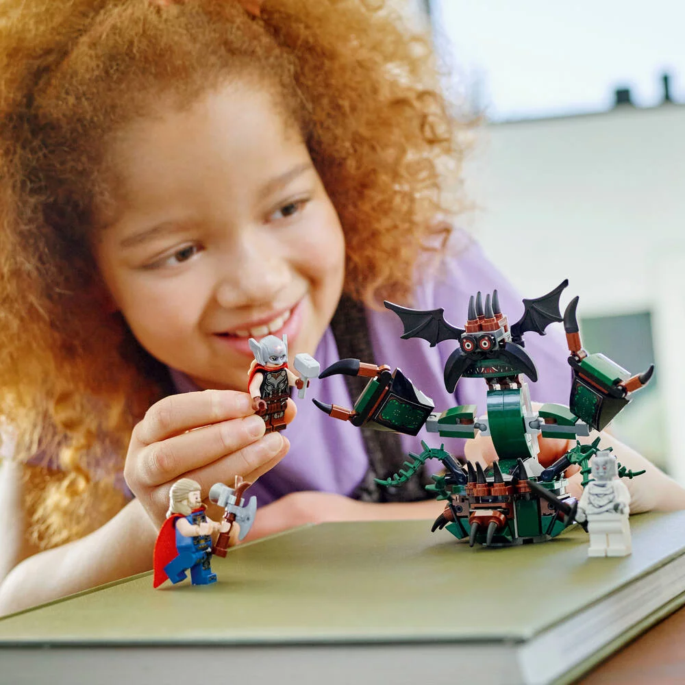 LEGO®MARVEL SUPER HEROES 76207 - ATTAQUE SUR LE NOUVEL ASGARD