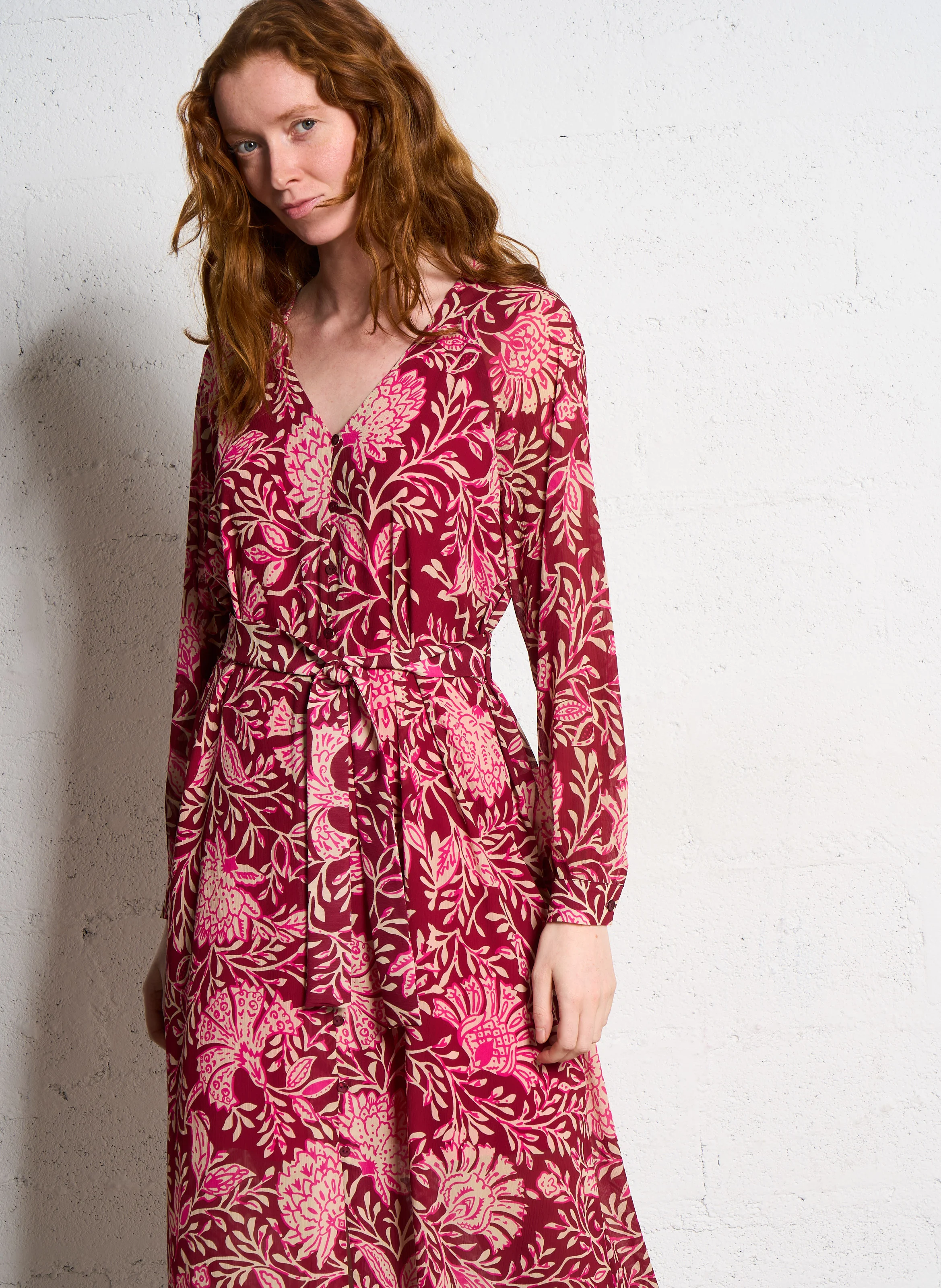 RISTY - Robe midi ceinturée à motifs| Rouge